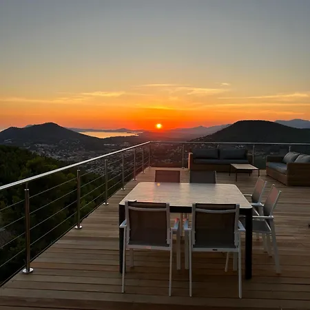 4 Etoiles Vue Sur Les Iles D'or Sea And Mountain Pleasure Vue 180 Villa