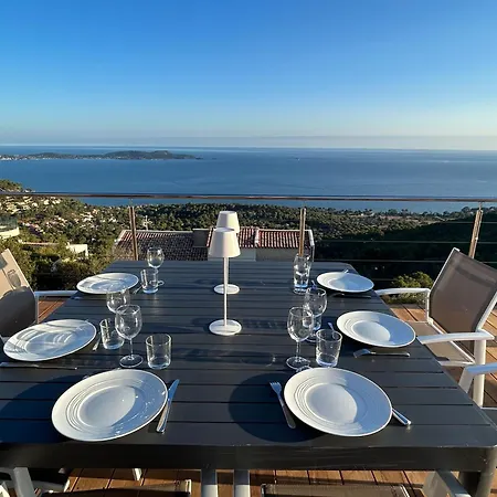 Villa 4 Etoiles Vue Sur Les Iles D'or Sea And Mountain Pleasure Vue 180 *